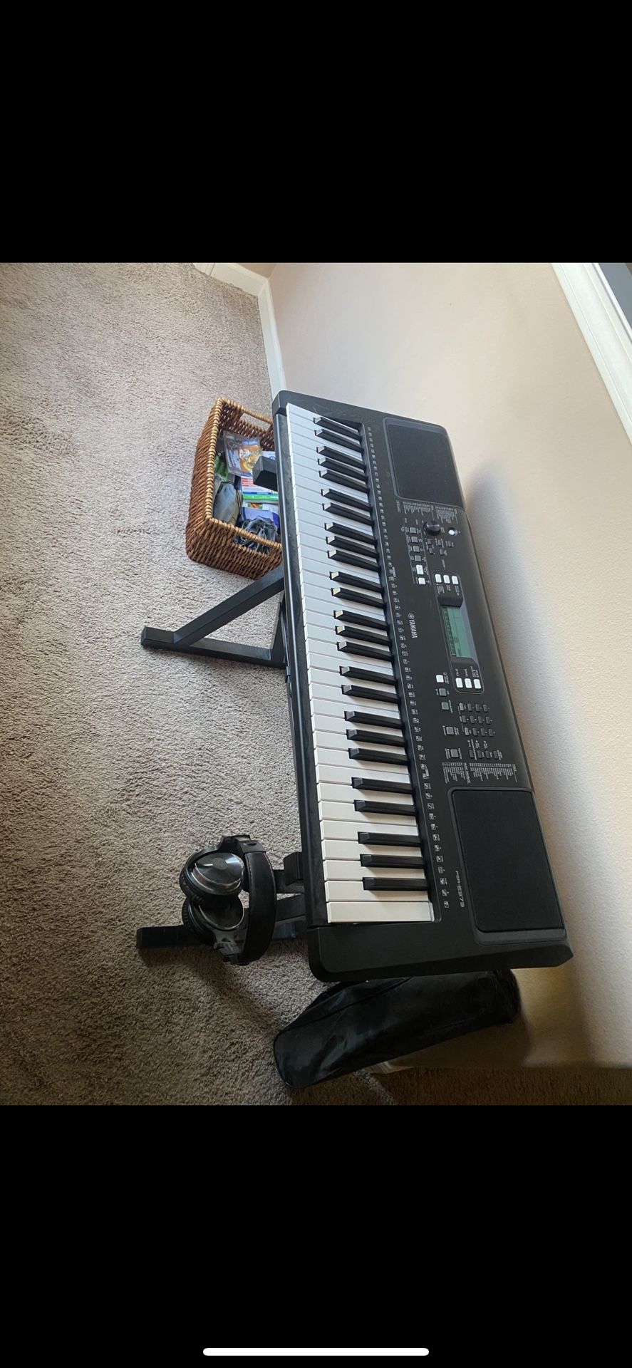 Electric Keyboard 