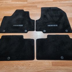 2022 To 2024 Hyundai Ioniq 5 OEM Floor Mats 