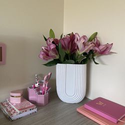 Minimalist Flower Vase