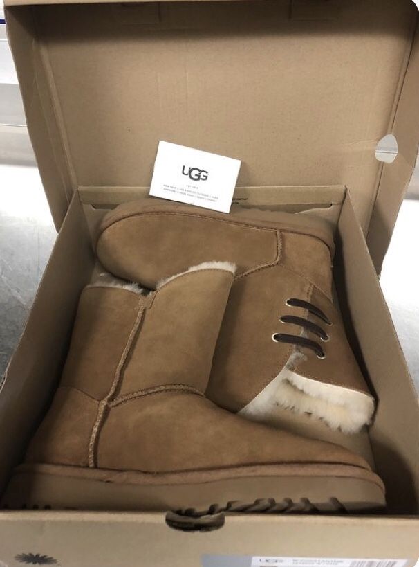 AUTHENTIC UGG CONSTANTINE WINTER BOOTS SIZE 7 WOMENS