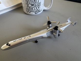 Airplane Ballpoint Pen – Movable Propellers & Wheels