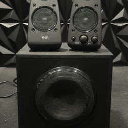 Logitech Z625 Home Speaker System, 2.1 Speaker