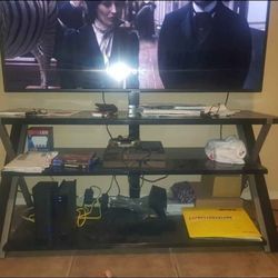 Glass TV Stand (Need GONE ASAP)