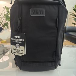 Yeti Crossroads 27L Backpack Black