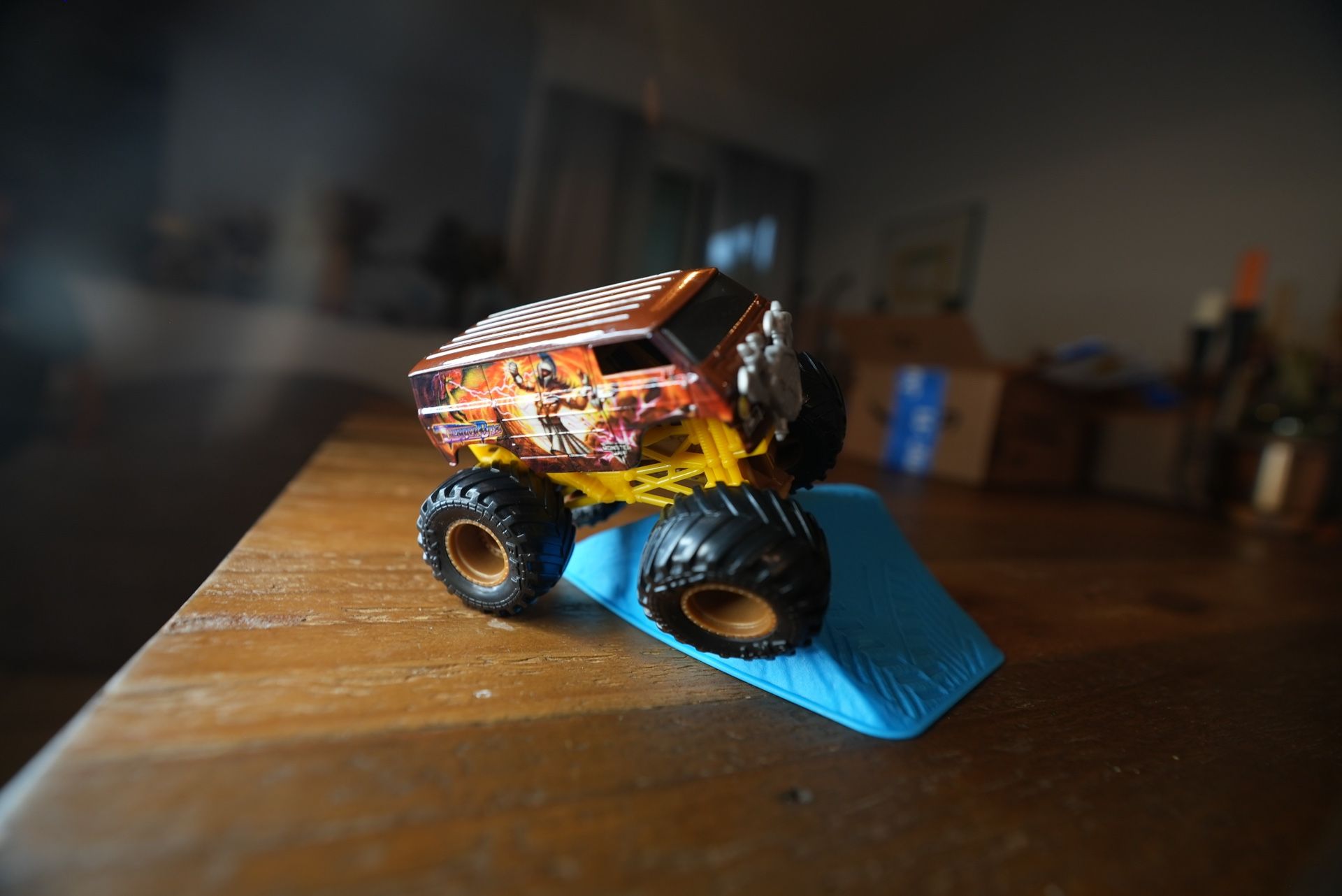 🔥 Monster Jam Fantasy Van Monster Truck – 1:64 Scale – No Ramp Included 🔥 ⚡️ Mythical Style | Rugged Build | Collector’s Gem ⚡️