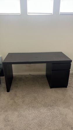 IKEA malm desk