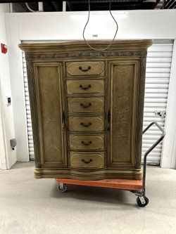 Bed Room Set Dresser