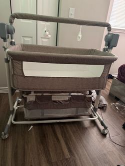 Baby bassinet, electric rocker