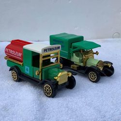 Readers Digest Toy Trucks, Tanker And Delivery Truck Vintage 80s Diecast Toys