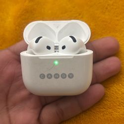 AirPods Gen 4 