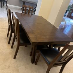 Real Wood Kitchen Table With Four Chairs And A Bench In Excellent Condition