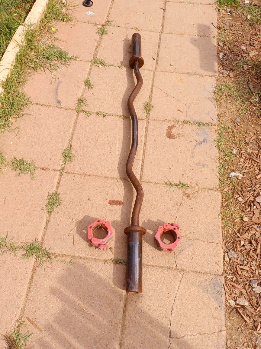 Olympic Curl Bar With Clips