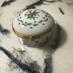Vintage Limoges Porcelain Round Trinket Box Floral Design