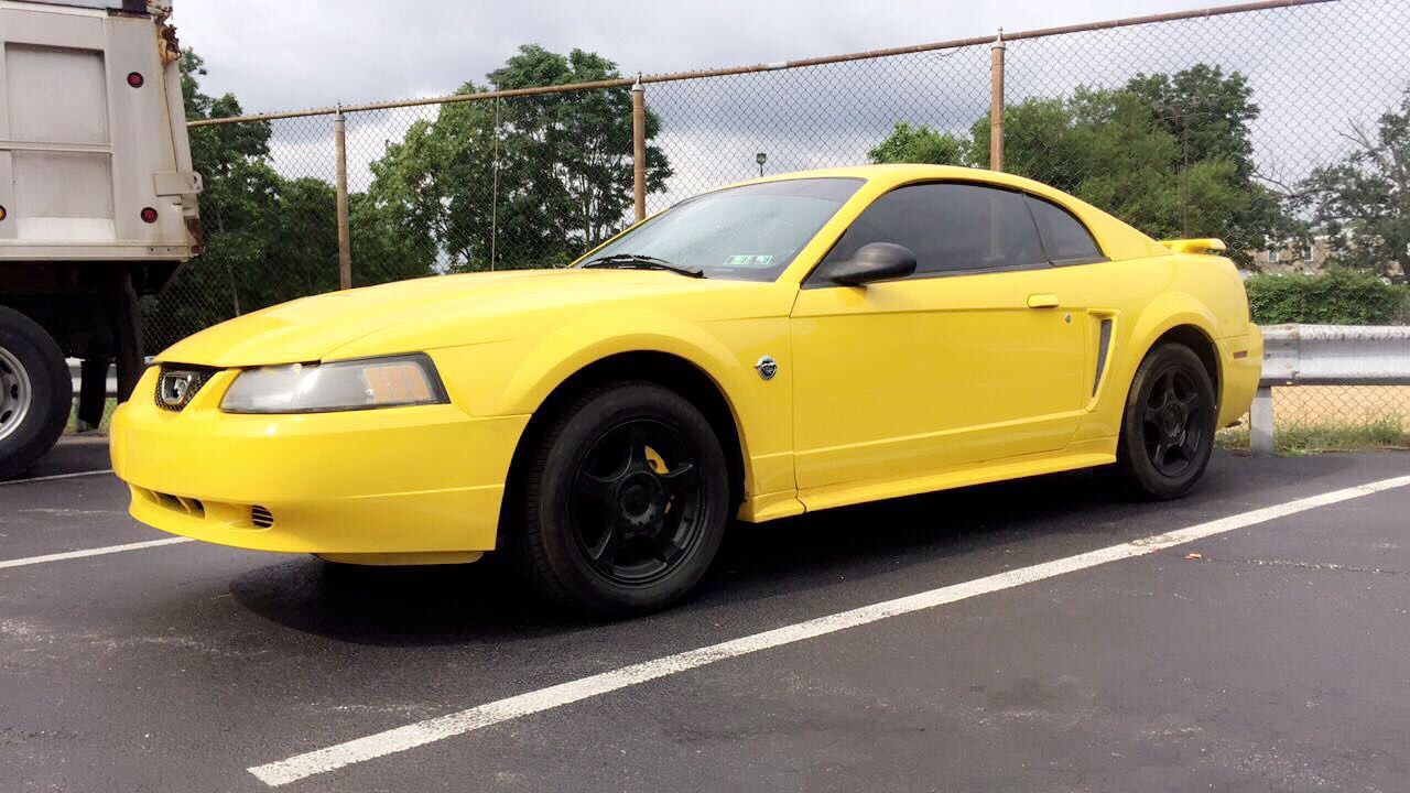 2004 Ford Mustang