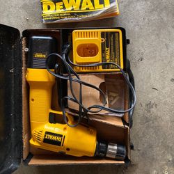 DeWalt 945 Drill 120 Volt