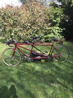 Tandem Bike, Excellent