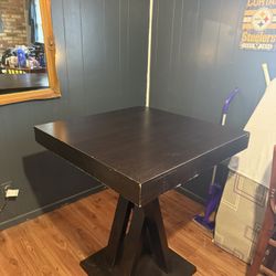 Table And Professional Keyboard