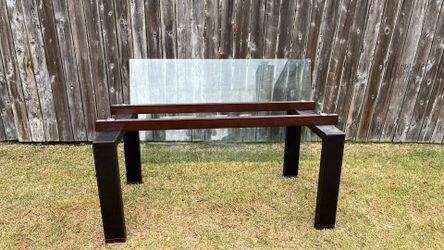 Free table glass