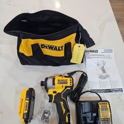 DeWalt DCF809D1R 20V MAX ATOMIC Brushless Impact Driver Kit – Battery, Charger, Bag