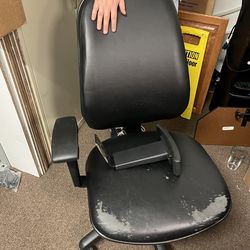 Free Chair