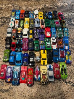 Lot of Hot Wheels Cars