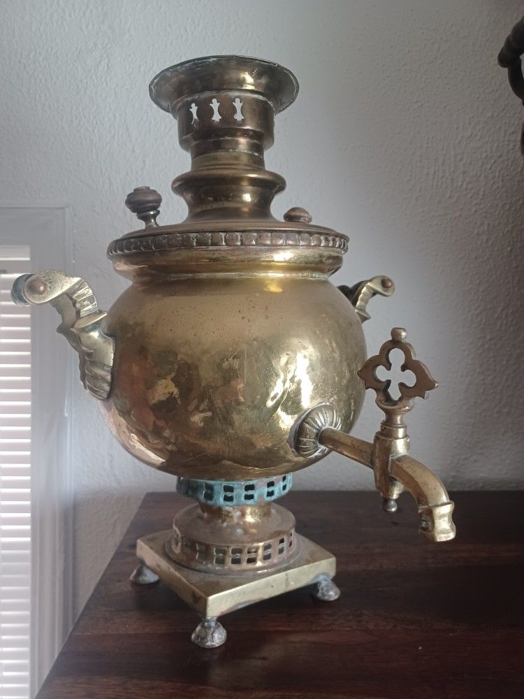Small brass antique tea kettle. Samovar. 