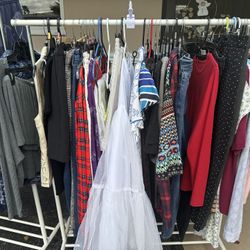 Venta After Garage Sale Toda La Ropa Un Dollar $1 