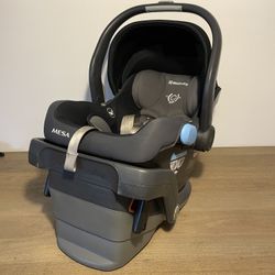 UPPAbaby MESA Infant Car Seat with Base – Clean – Ready to Use – Gray