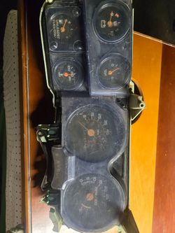 Squarebody tach speedometer gauge cluster