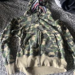 BAPE HOODIE 