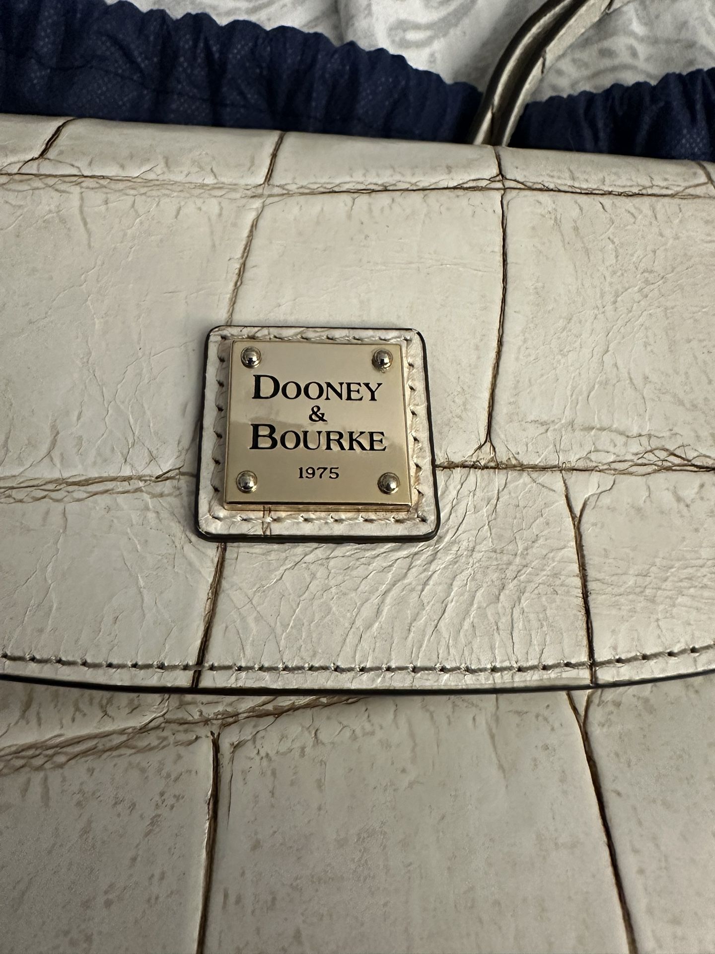 Dooney & Bourke Bag