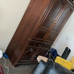 Last Day Must Pick Up Very Heavy Wooden Cabinet Armoire Used As Closet