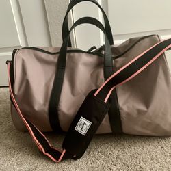 Herschel novel duffle bag