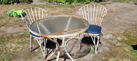 Bistro Set with glass