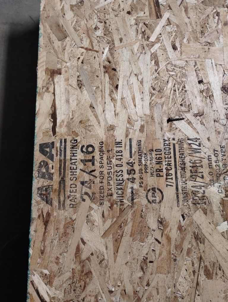 100 Sheets Of 1/2 Inch Plywood