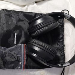 Brookstone Wireless Headphones 
Silent NX Dynamic Noise-Cancelling Wireless Headphones