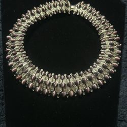 Women’s Antique Choker