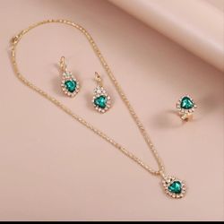 Necklace Set