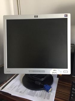 Hewlett Packard flat screen computer monitor 15 inches