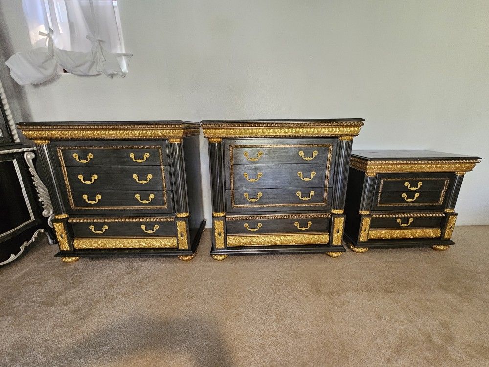 Dressers, Night Stands & Mirror Set