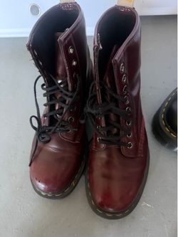 Dr Martens Doc Marten  size 9 w