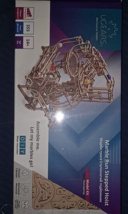 Marbble Run Steppet Hoist