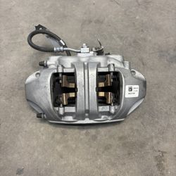 20-24 Tesla Model Y Front Left Brake Caliper OEM