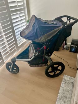 BOB JOGGING STROLLER
