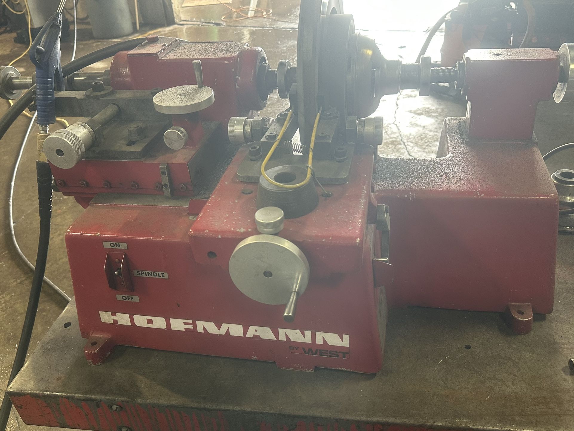 Hofmann Break Lathe