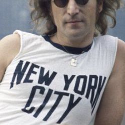 New New York City 3/4 T-Shirt Size M
