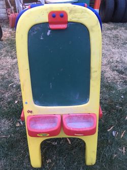 Crayola double sided easel
