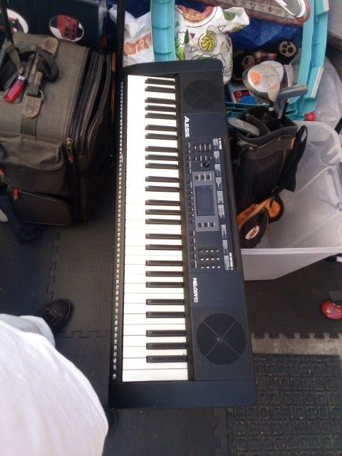 300 Tones Paino