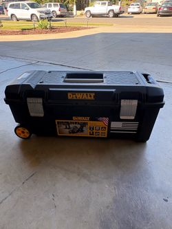 DeWalt Rolling Tool Box with Wheels