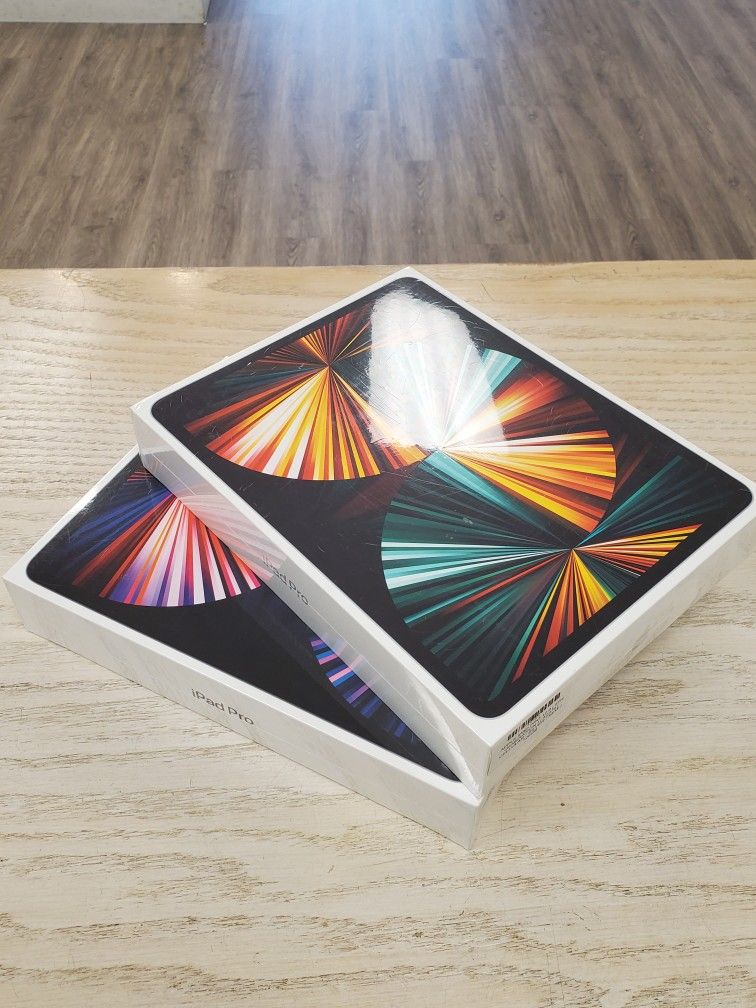 Apple IPad Pro 12.9 5th Gen M1 Chip - 5 Dollars Down No Credit Needed